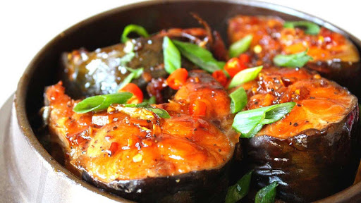 Cá trắm đen nấu canh chua